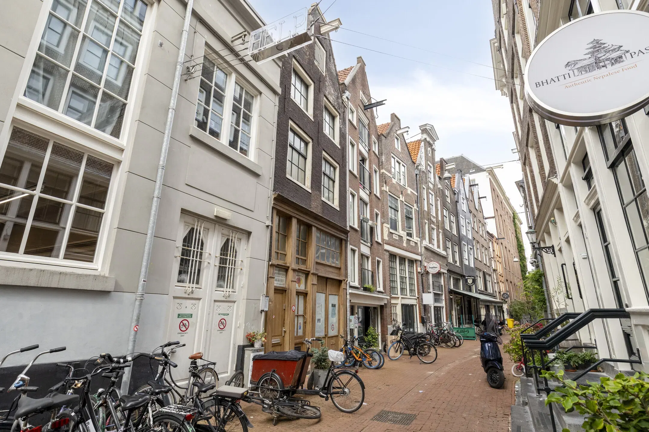 Amsterdam, Voetboogstraat 20 1 en 20 H