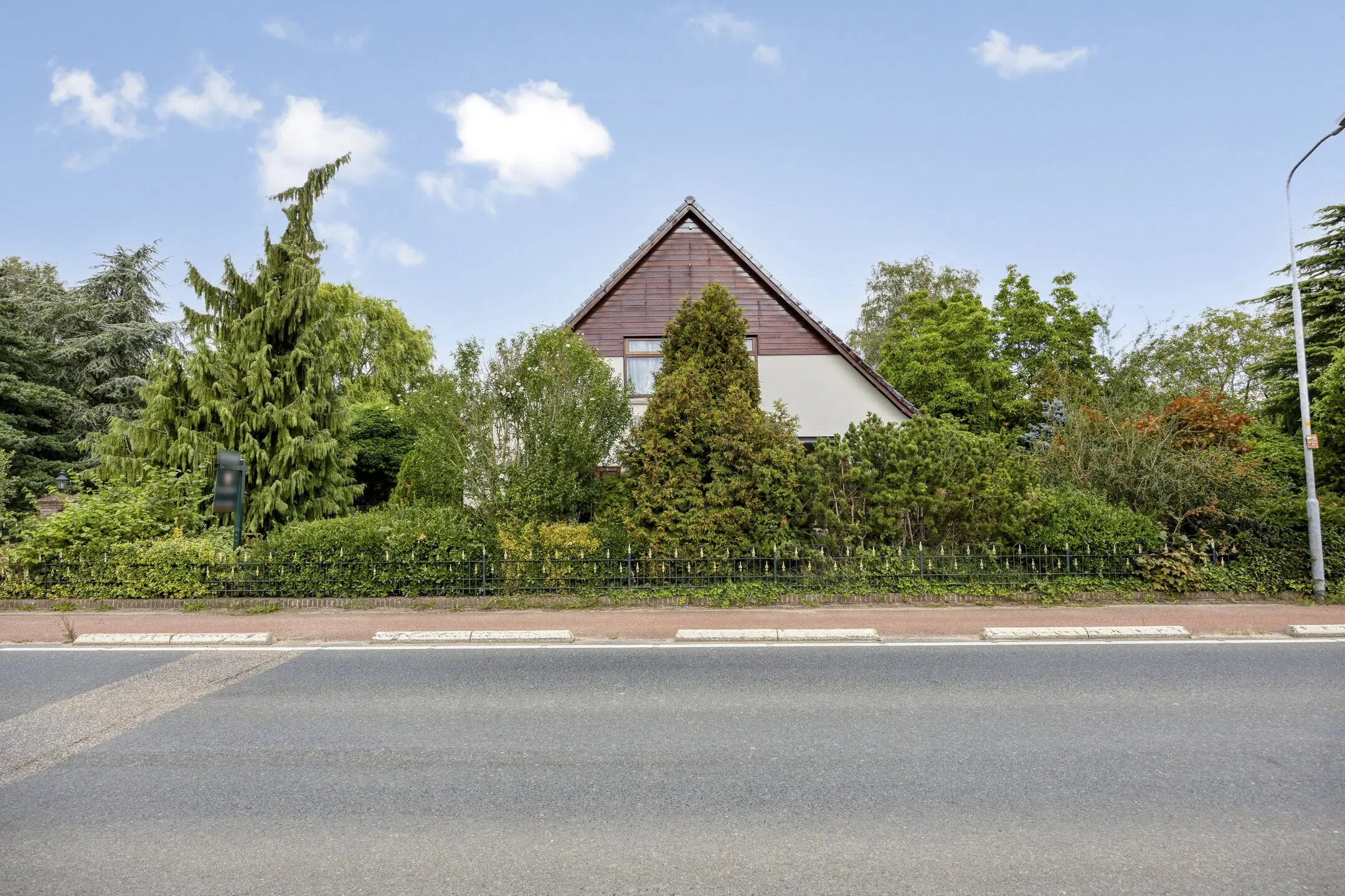 Groessen, Achtergaardsestraat 25