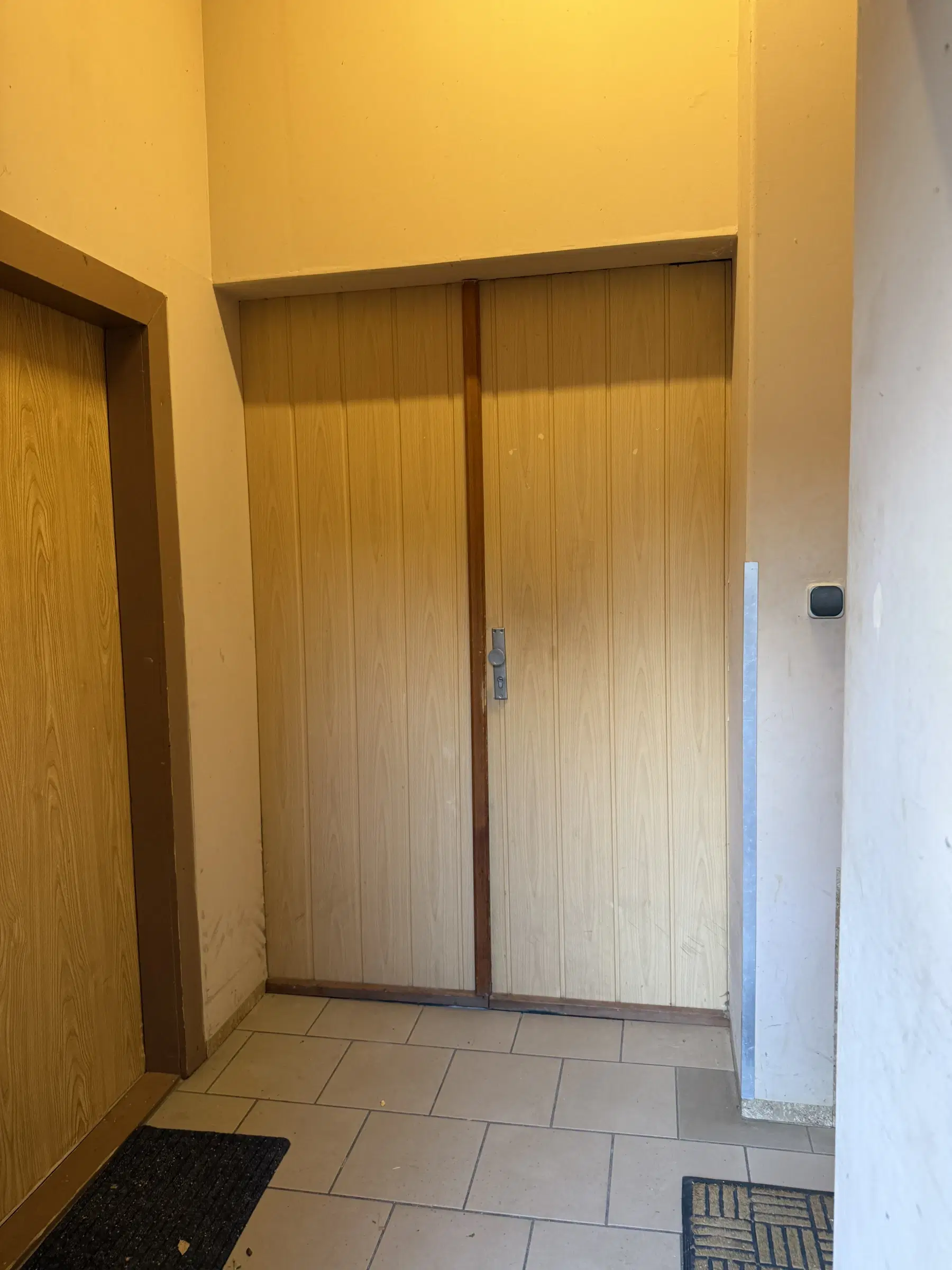 14 woningen (4 verhuurd, huursom = € 6.060,00) met 2.487 m² perceelgrootte, Zörbig, Leipzig – Duitsland