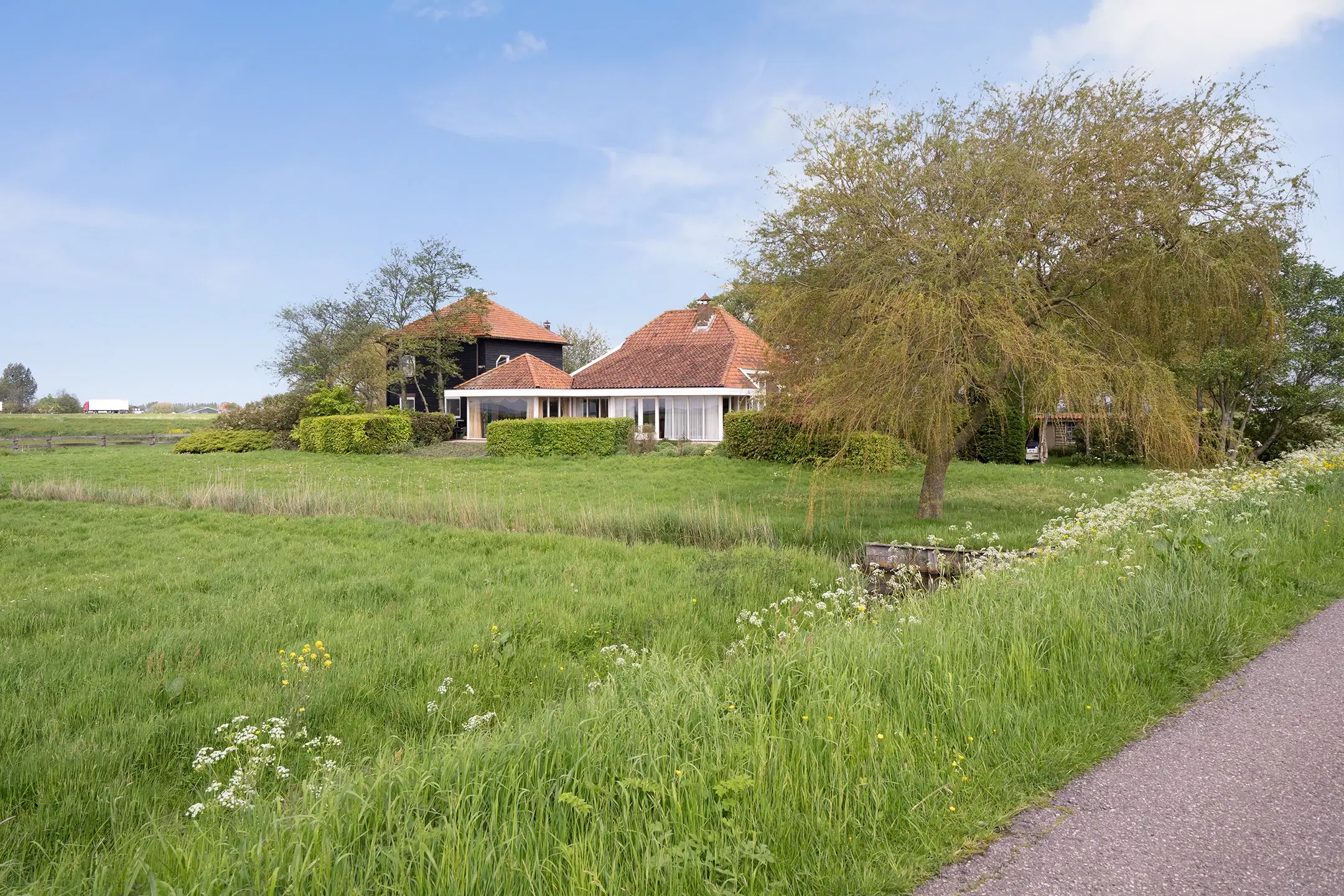 Stierop 1, De Woude