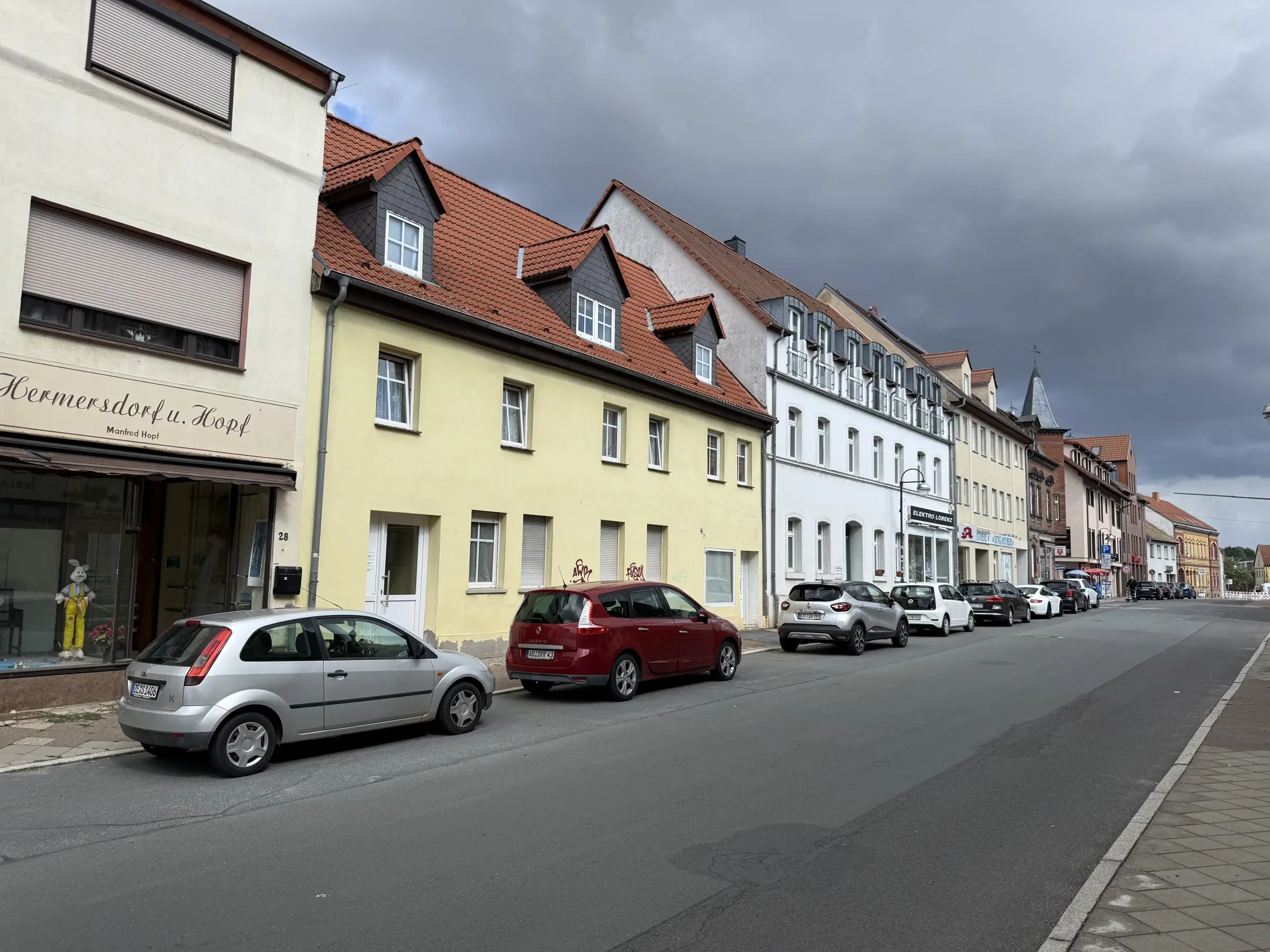 14 woningen (4 verhuurd, huursom = € 6.060,00) met 2.487 m² perceelgrootte, Zörbig, Leipzig – Duitsland