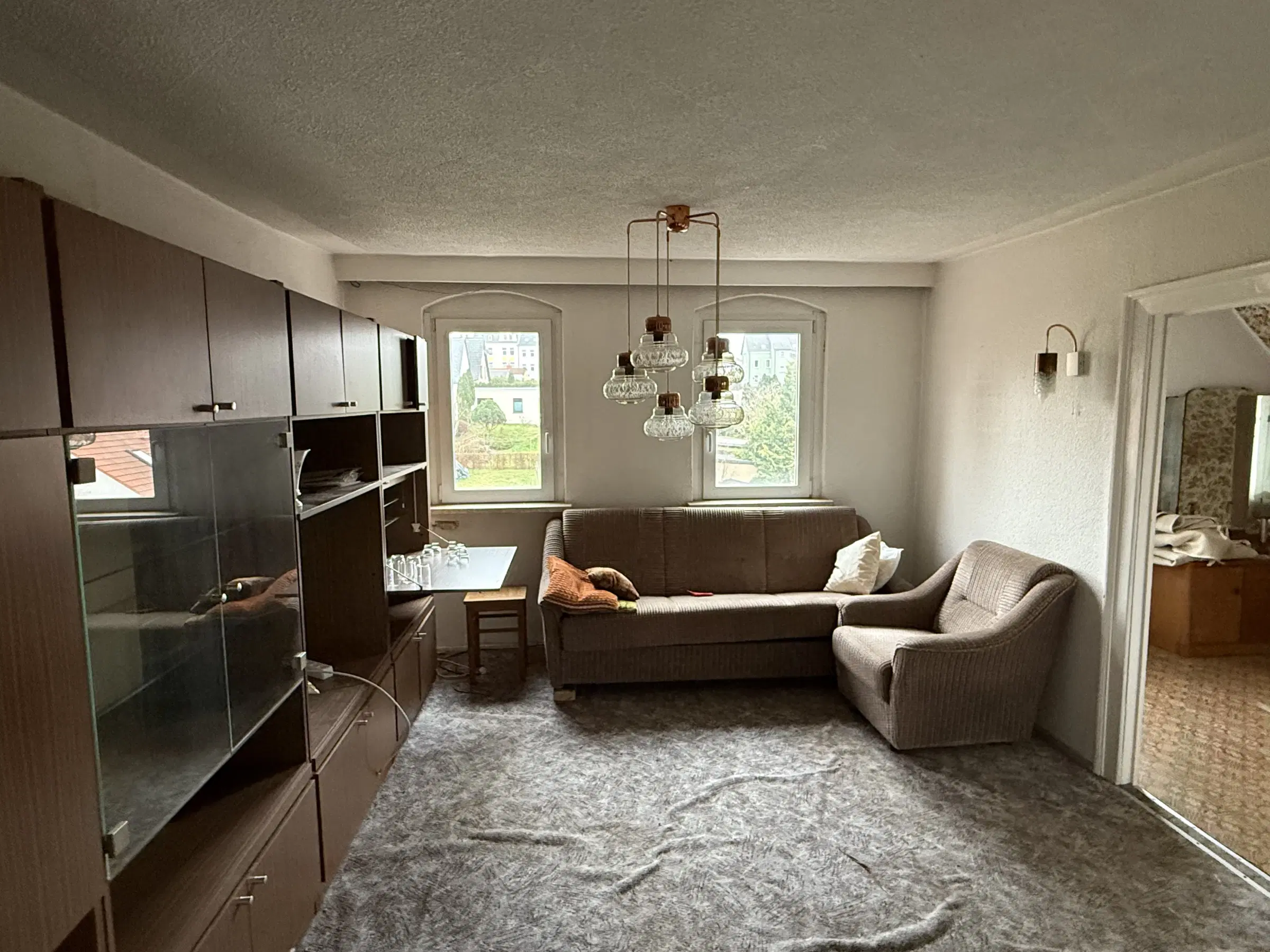 Villa met 3 wooneenheden en garages op 786 m² perceel in Waldheim - Duitsland