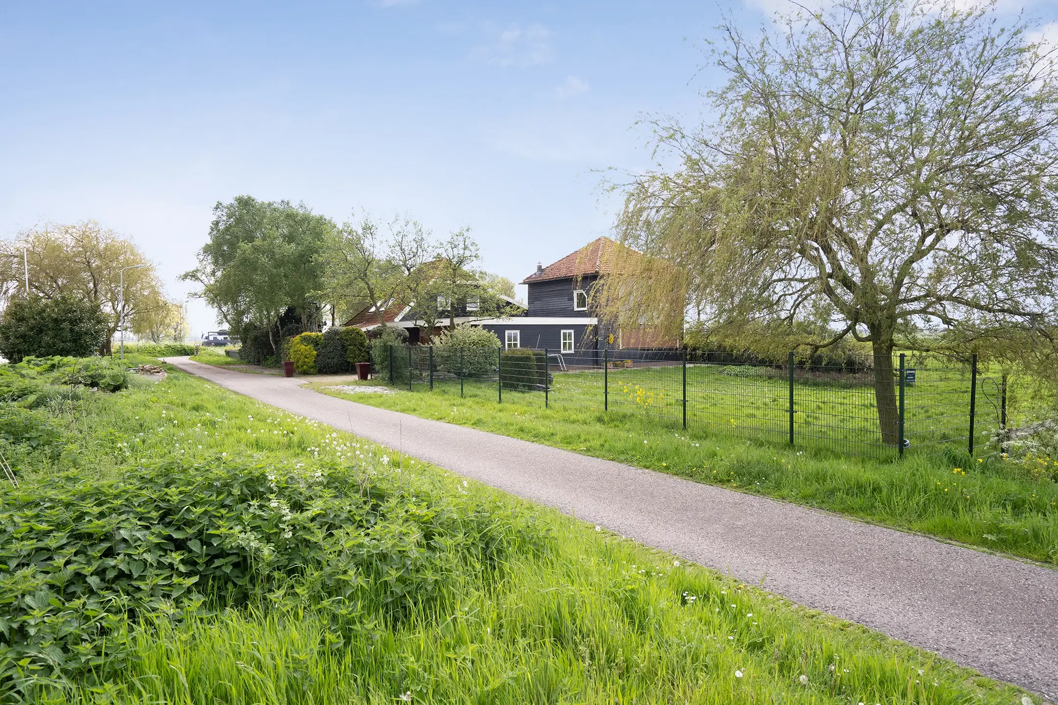 Stierop 1, De Woude