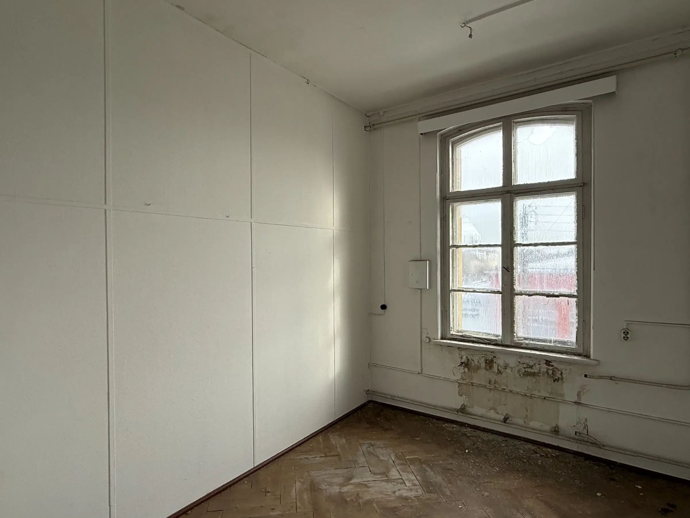 Voormalige textielfabriek op perceel van 5.493 m² - Walddorf- Duitsland