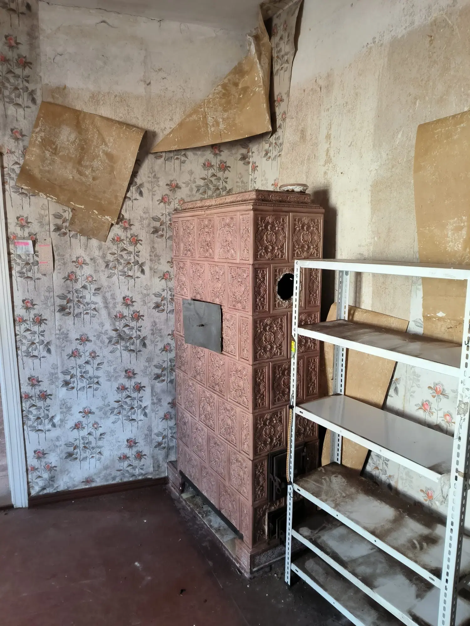 Massief woonhuis met uitbreidingsmogelijkheden en een perceel van 498 m² in Annaburg - Duitsland