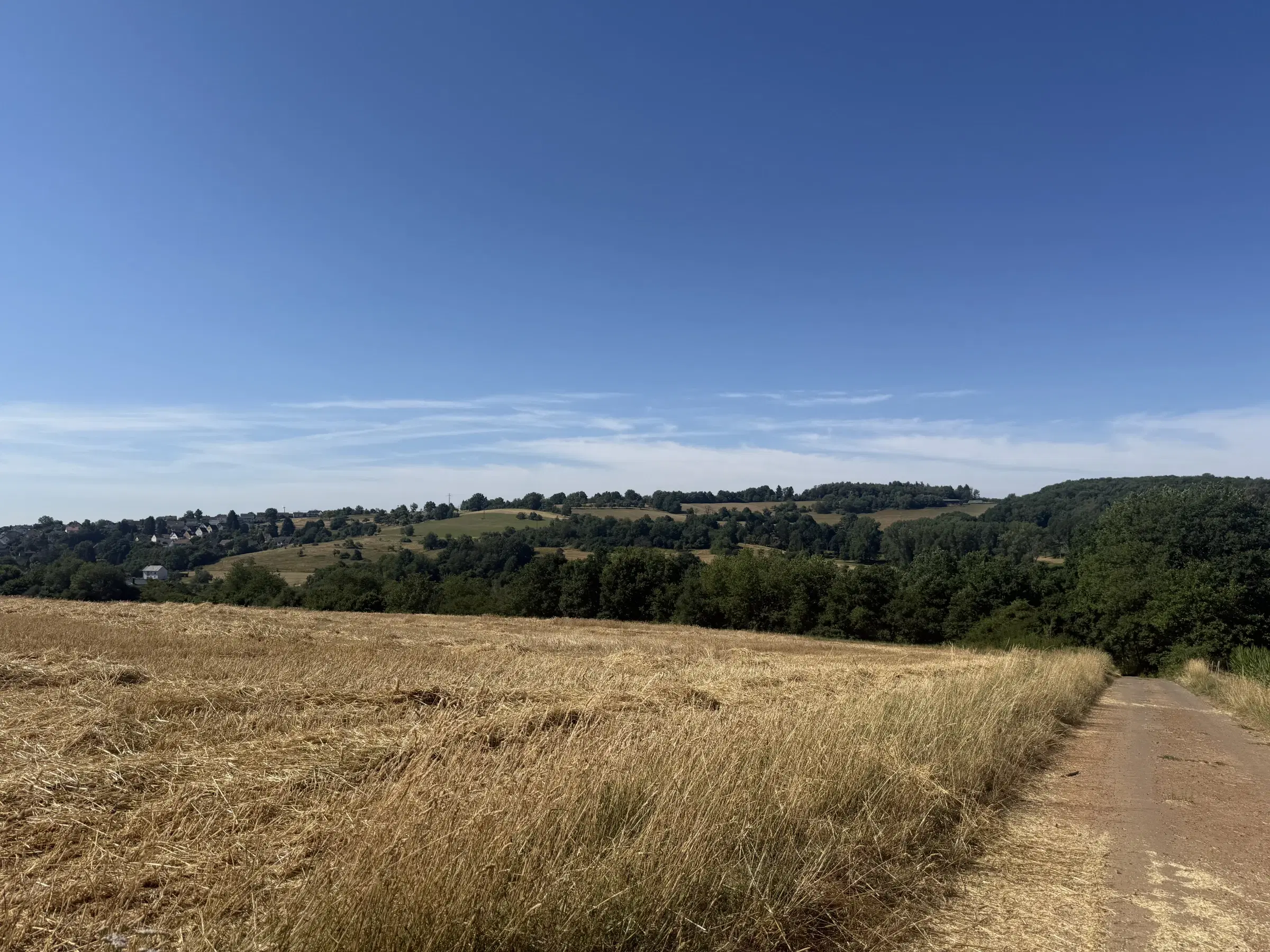 3 eigendomspercelen totaal 1.735 m² in Sint Wendel, nabij Saarbrücken - Duitsland