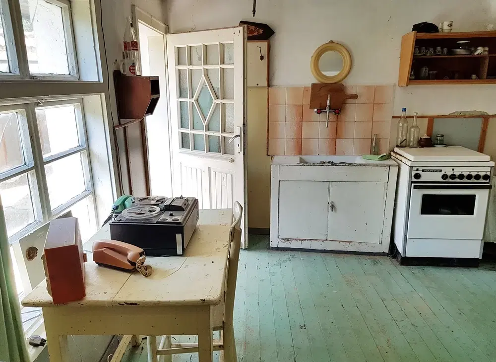 Huis met twee verdiepingen + 660 m² grond in Karan Varbovka - Bulgarije