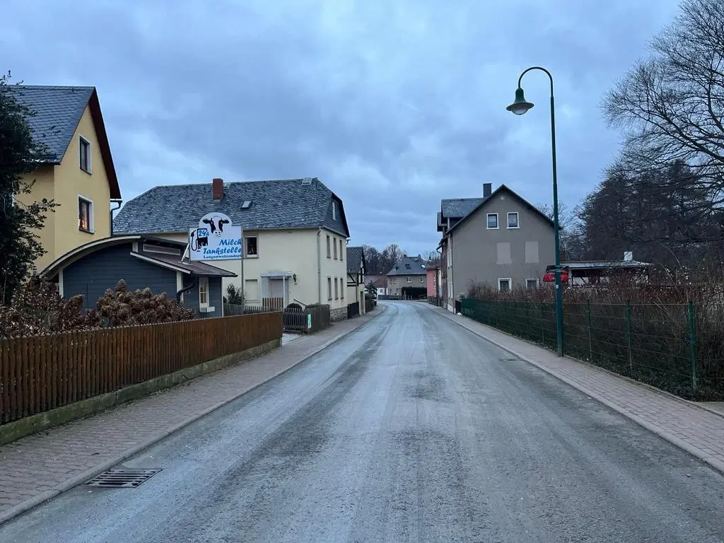 Vrijstaande woning met 2 verdiepingen in Langenwetzendorf - Duitsland
